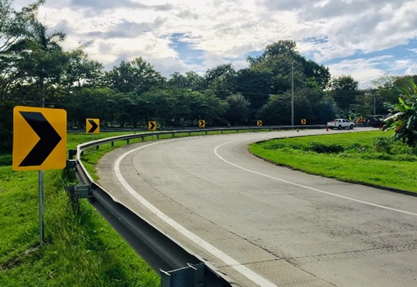 MAXIPISTAS DE PANAMA S.A SEÑALIZACIÓN DE TODOS LOS ENTRONQUES DEL CORREDOR SUR - imagen 7